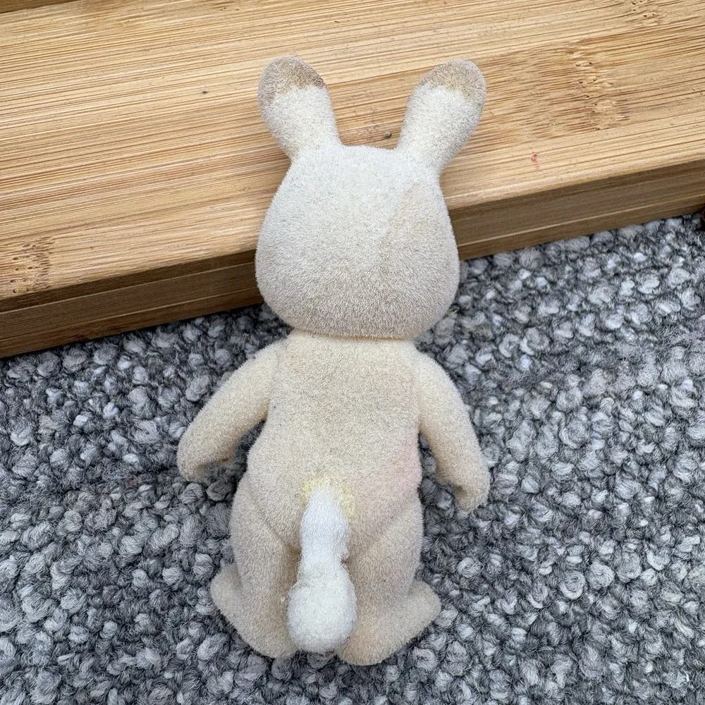 Sylvanian Families Calico Critters Chocolate Rabbit Family VTG Disc